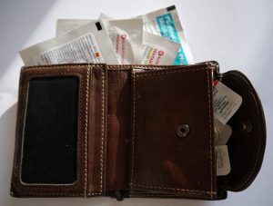 Fentanyl Pflaster und Tabletten im Portemonnaie